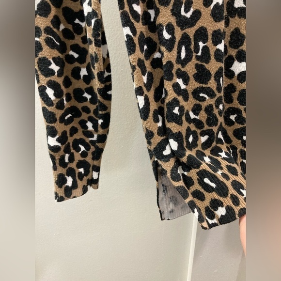 Michael Michael Khors Leopard Print Vneck Sweater Small - Picture 6 of 6